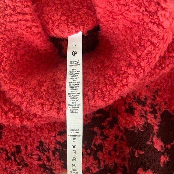 Lululemon NWT size 8 - Picture 9 of 11